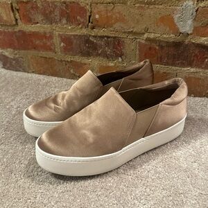 Vince Warren Slip-On Sneaker